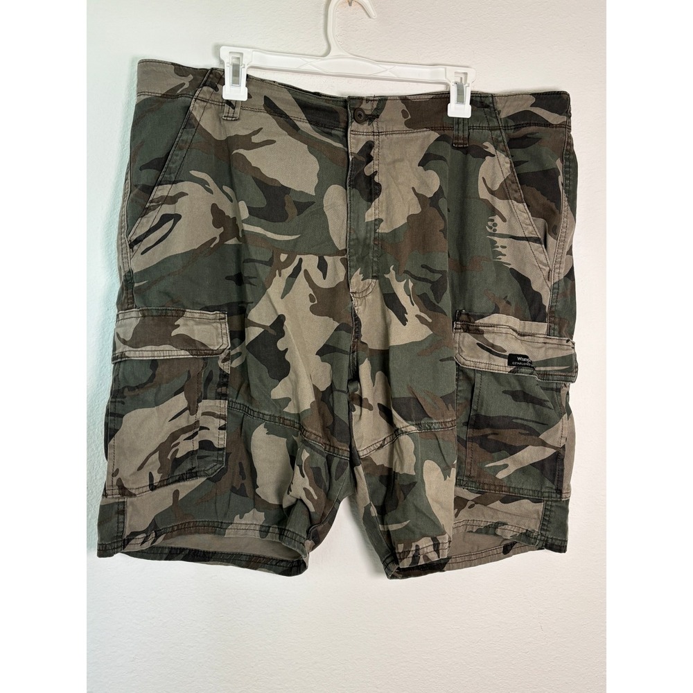 Wrangler Mens Relaxed Fit Camo Cargo Shorts Green Brown Size 40 112336219